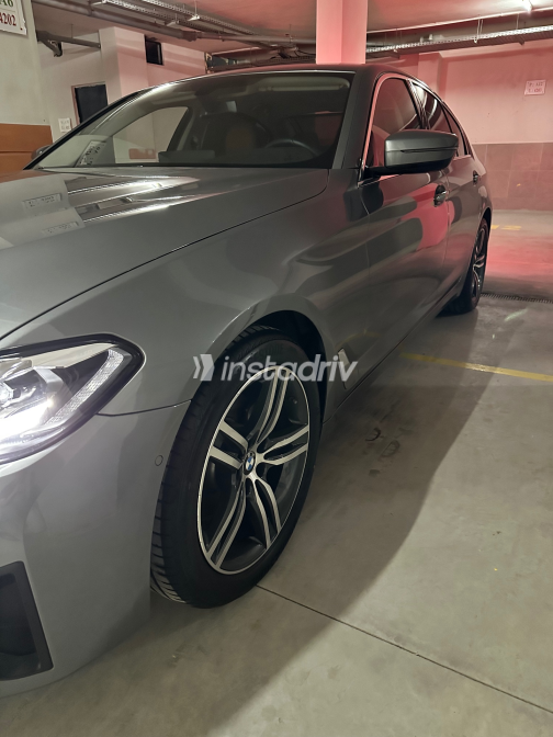 بي ام دبليو 520 2023 رمادي أوتوماتيك مستعملة للبيع في الإسكندرية - 7