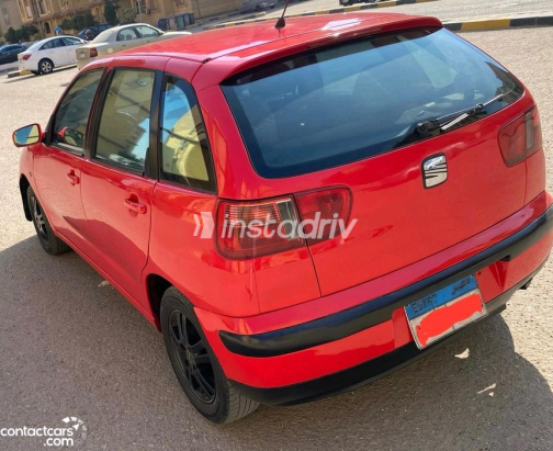 Seat Ibiza 2002 Red Manual Used for Sale in Giza - 5