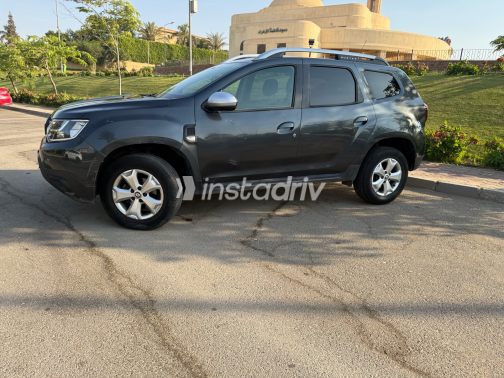Renault Duster 2021 Gray CVT Used for Sale in Cairo - 2
