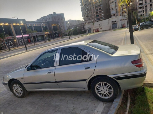 Peugeot 406 2003 Silver Automatic Used for Sale in Cairo - 3