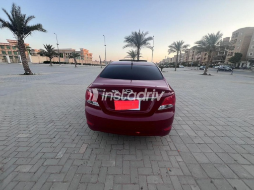 هيونداي اكسنت RB 2022 أبيض أوتوماتيك مستعملة للبيع في القاهرة الكبرى ( القاهرة - الجيزة) - 4