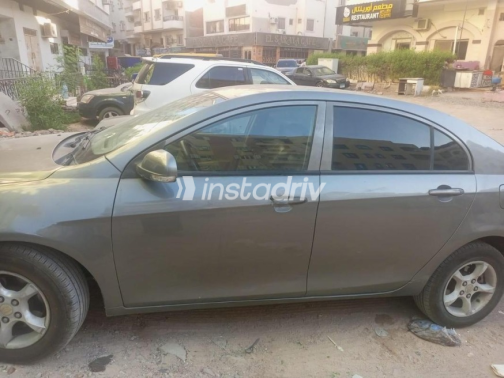 Geely Emgrand 7 2015 Silver Automatic Used for Sale in Hurghada - 4