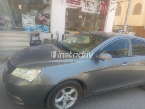 Geely Emgrand 7 2015 Silver Automatic Used for Sale in Hurghada - 10