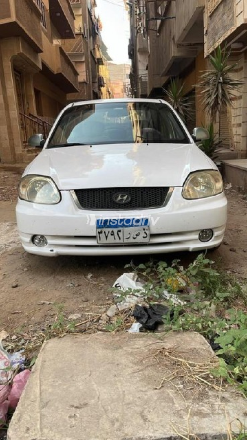 Hyundai Venue 2007 White Automatic Used for Sale in Mansoura - 2