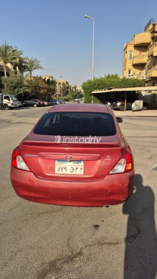 Nissan Sunny 2013 Red Automatic Used for Sale in Greater Cairo ( Cairo + Giza) - 4