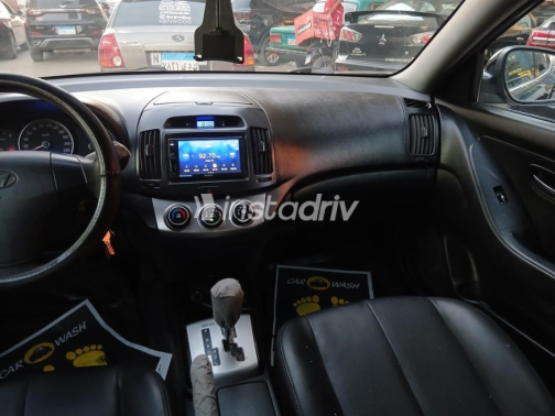 Hyundai Elantra HD 2021 White Automatic Used for Sale in Greater Cairo ( Cairo + Giza) - 9