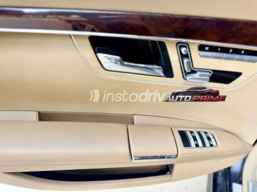 Mercedes S 500 2008 Black Automatic Used for Sale in Cairo - 9