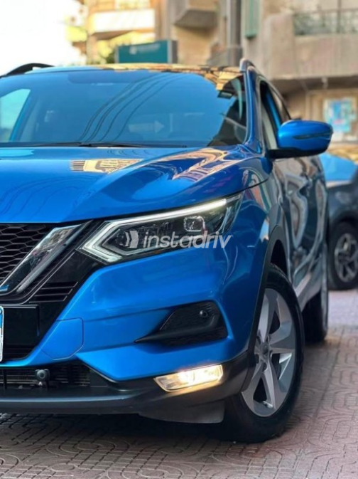 نيسان قشقاي 2019 أزرق غامق أوتوماتيك مستعملة للبيع في الفيوم - 2
