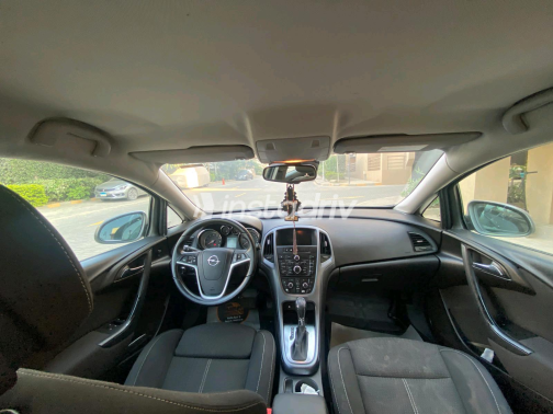 Opel Astra 2016 Dark Gray Automatic Used for Sale in Cairo - 1