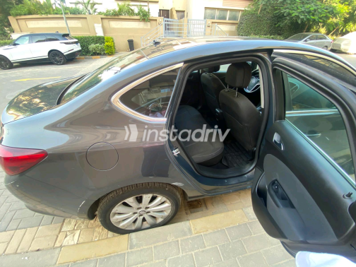 Opel Astra 2016 Dark Gray Automatic Used for Sale in Cairo - 2