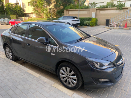Opel Astra 2016 Dark Gray Automatic Used for Sale in Cairo - 6