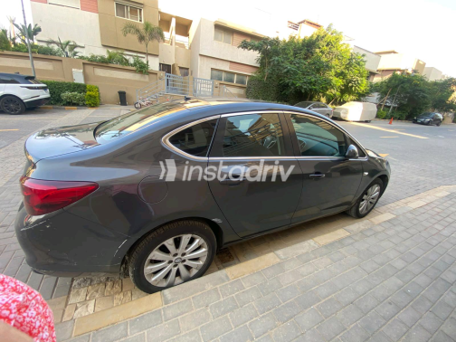 Opel Astra 2016 Dark Gray Automatic Used for Sale in Cairo - 7