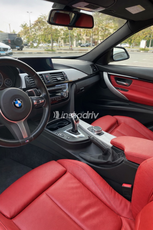 بي ام دبليو 320 2019 أبيض أوتوماتيك مستعملة للبيع في القاهرة - 1