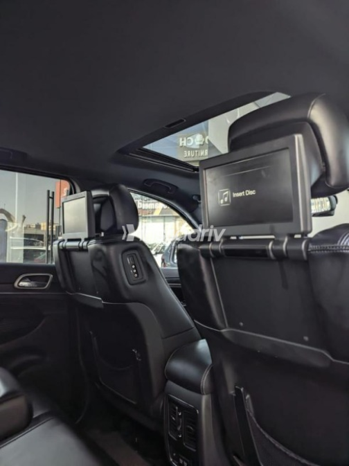 Jeep Grand Cherokee 2018 Black Automatic Used for Sale in Cairo - 7