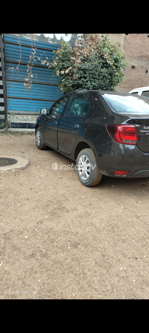 Renault Logan 2021 Black Manual Used for Sale in Qalyubia - 4