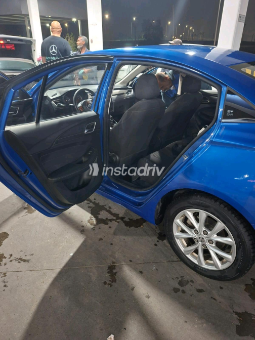 ام جى 5 2021 أزرق CVT مستعملة للبيع في شيراتون - 2