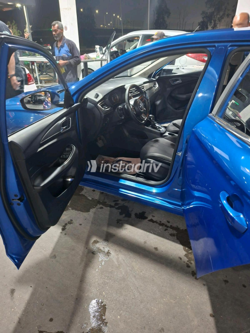 ام جى 5 2021 أزرق CVT مستعملة للبيع في شيراتون - 9