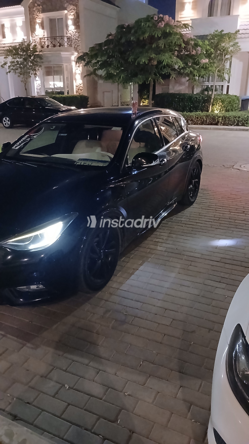 Infiniti Q30 2018 Black Automatic Used for Sale in Giza - 9