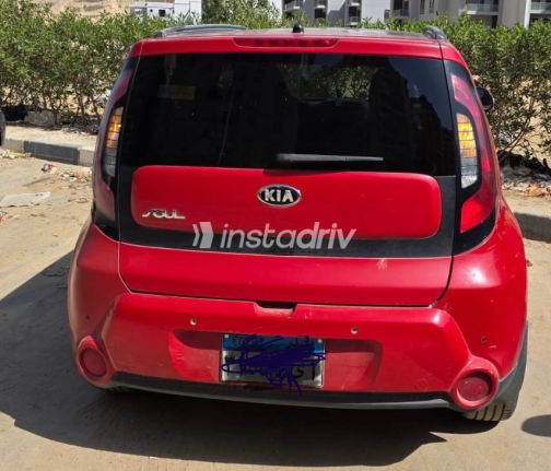 Kia Soul 2015 Red Automatic Used for Sale in Maadi - 2