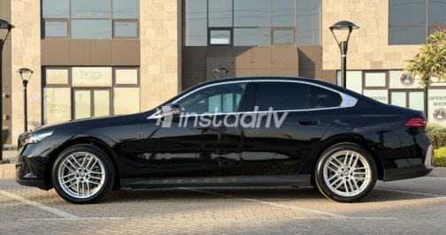 بي ام دبليو 520 2026 أسود أوتوماتيك مستعملة للبيع في مدينة الشيخ زايد - 2