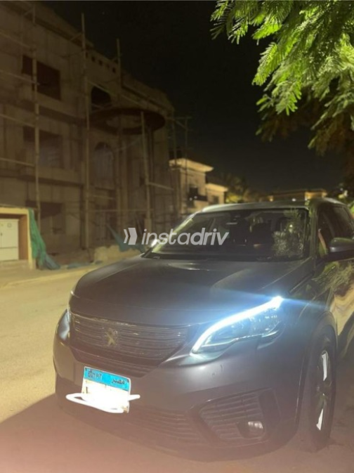 بيجو 5008 2020 أبيض أوتوماتيك مستعملة للبيع في القاهرة الكبرى ( القاهرة - الجيزة) - 3