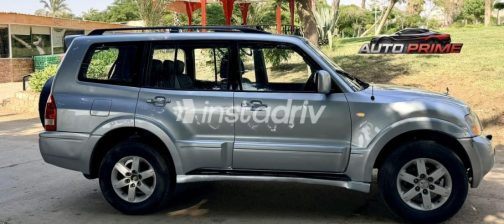 Mitsubishi Pajero 2005 Silver Automatic Used for Sale in Cairo - 1