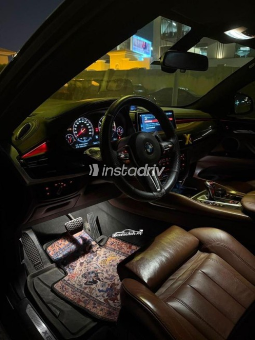 بي ام دبليو X6 M 2016 أسود أوتوماتيك مستعملة للبيع في القاهرة - 2