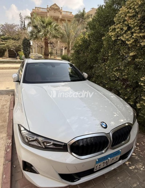 BMW 320 2024 White Automatic Used for Sale in Cairo - 2