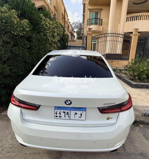 BMW 320 2024 White Automatic Used for Sale in Cairo - 3