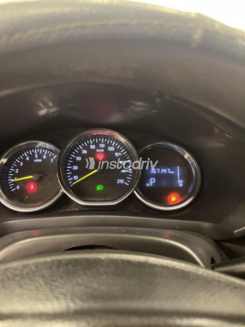 Renault Logan 2017 Silver Automatic Used for Sale in El Haram - 8