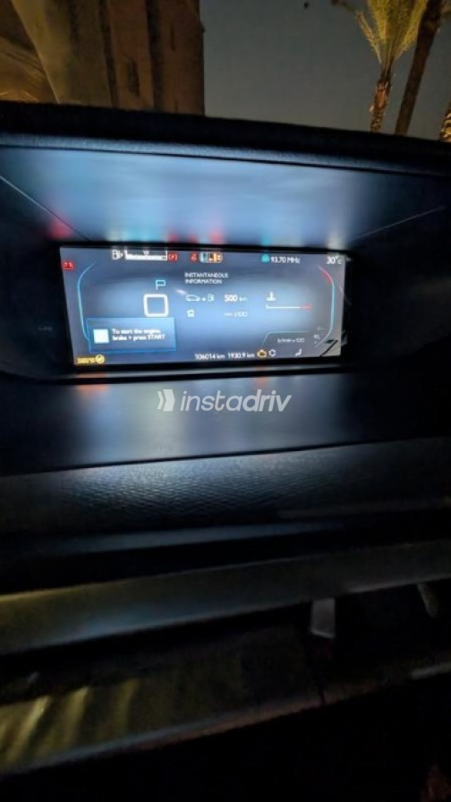 Citroën C4 Grand Picasso 2017 White Automatic Used for Sale in Greater Cairo ( Cairo + Giza) - 1