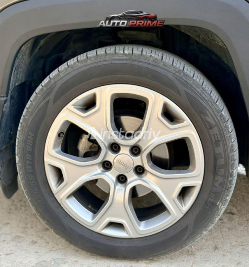 Jeep Renegade 2020 Black Automatic Used for Sale in Cairo - 10