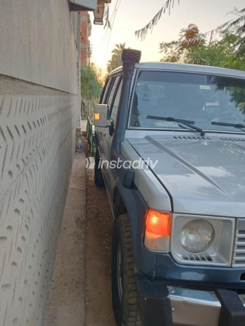 Mitsubishi Pajero 1990 Silver Automatic Used for Sale in 6 October - 1