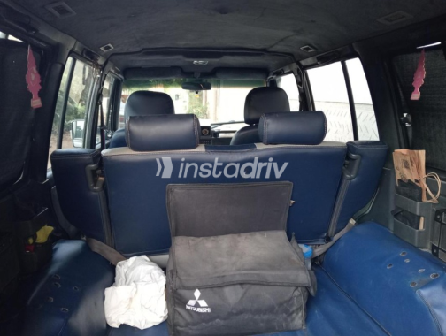 Mitsubishi Pajero 1990 Silver Automatic Used for Sale in 6 October - 3