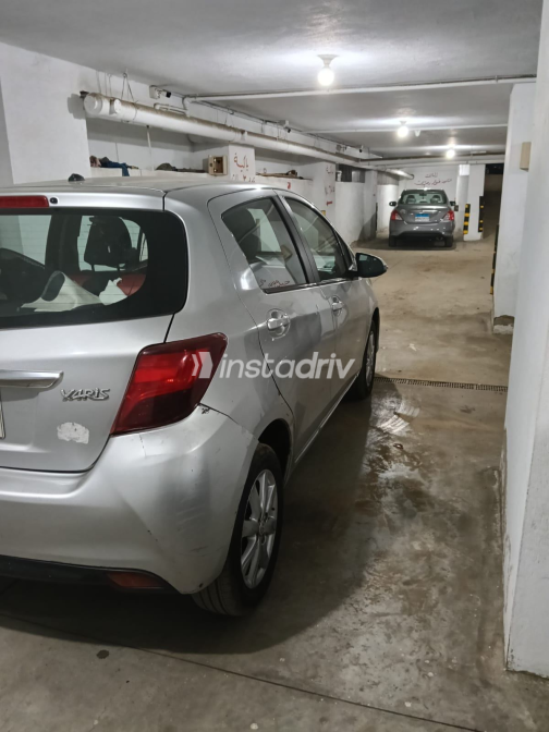Toyota Yaris 2017 Silver Automatic Used for Sale in Cairo - 4