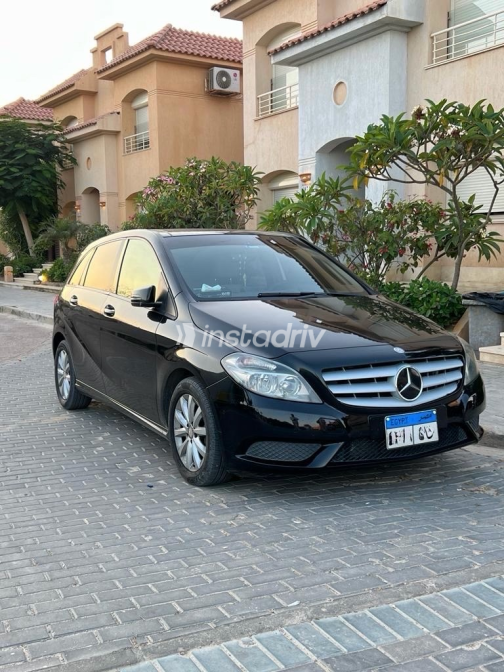 Mercedes B 180 2014 Black Automatic Used for Sale in Maadi - 1
