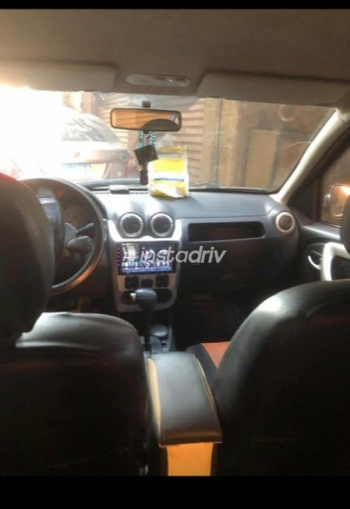 Renault Sandero 2013 Gray Automatic Used for Sale in Giza - 1