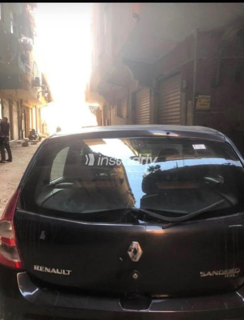 Renault Sandero 2013 Gray Automatic Used for Sale in Giza - 4