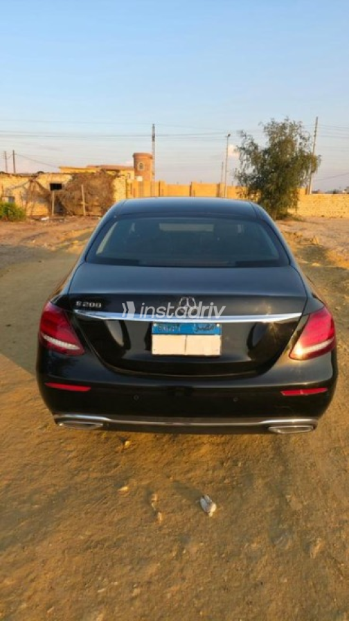 مرسيدس E 200 2020 أسود أوتوماتيك مستعملة للبيع في مصر الجديدة - 7