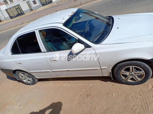 Hyundai Verna 2014 White Automatic Used for Sale in 10th of Ramadan - 3