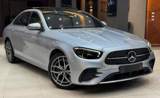 مرسيدس E 300 2021 فضي أوتوماتيك مستعملة للبيع في القاهرة