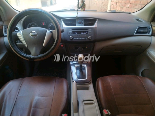 Nissan Sentra 2017 Black Automatic Used for Sale in El Haram - 2