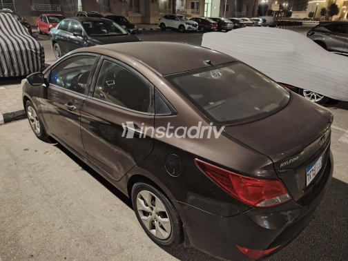 Hyundai Solaris 2017 Brown Automatic Used for Sale in Cairo - 2