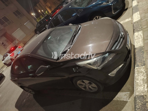 Hyundai Solaris 2017 Brown Automatic Used for Sale in Cairo - 3