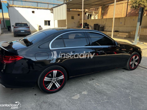 Mercedes C 200 2022 Black Automatic Used for Sale in Nasr city - 5