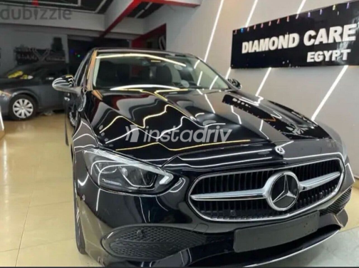 Mercedes C 200 2022 Black Automatic Used for Sale in Nasr city - 6