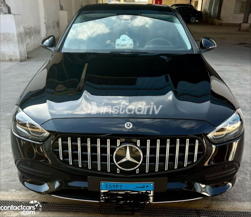 Mercedes C 200 2022 Black Automatic Used for Sale in Nasr city - 7