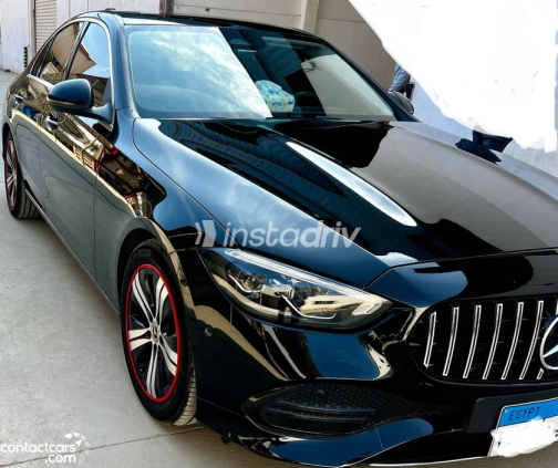 Mercedes C 200 2022 Black Automatic Used for Sale in Nasr city - 9