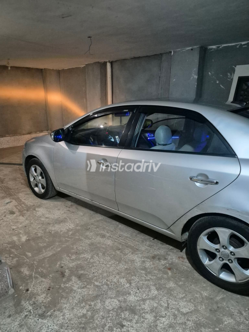 Kia Rio 2010 Silver Automatic Used for Sale in Monufia - 2