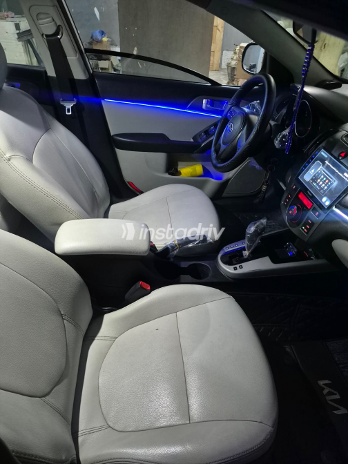 Kia Rio 2010 Silver Automatic Used for Sale in Monufia - 4